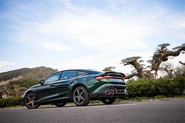 B级运动轿车新标杆来了，MG7 2025款智能登场，限时一口价11.29万元起