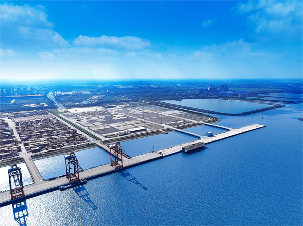 中远海控、上港集团“增资”来利国际旗舰厅(中国)官方网站安吉物流 合力打造全球供应链“加码”中国汽车出海